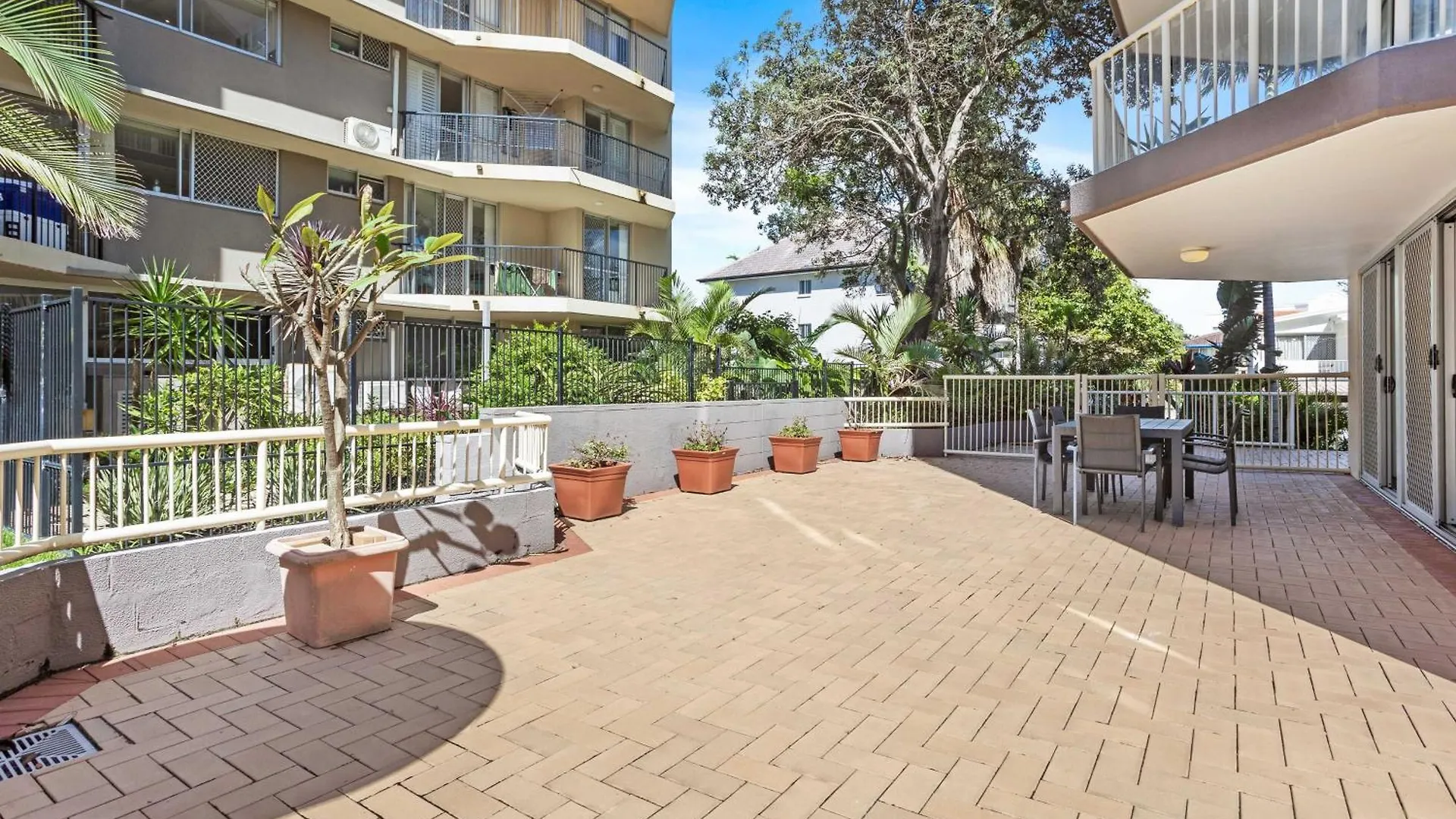 아파트 Sandown - Hosted By Burleigh Letting 골드코스트